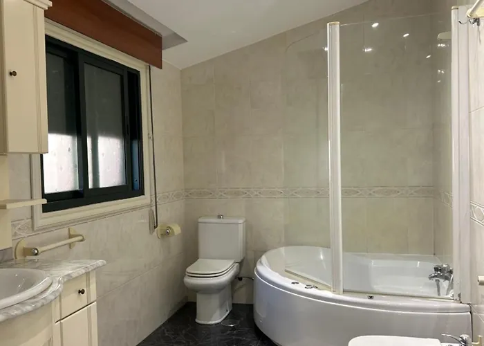 Casa Robleda, Piscina Privada Cubierta Y Jacuzzi 比戈